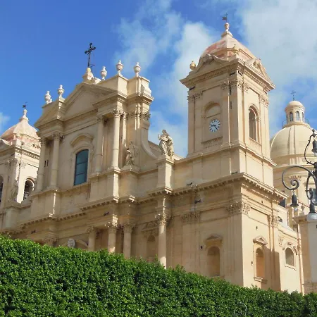 Lejlighed La Casa Del Gelsomino Tra Noto E Mare
